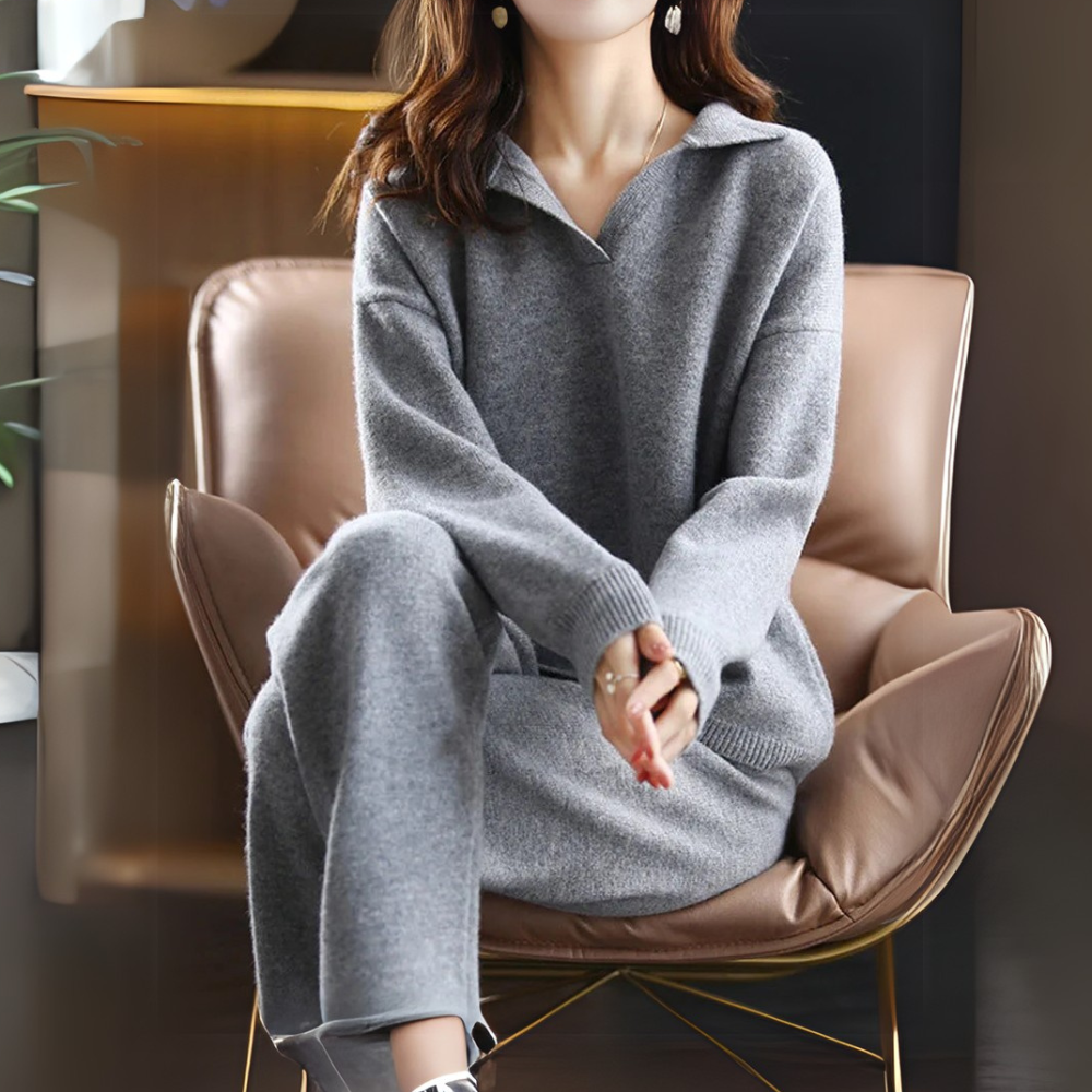 Laura - Wool Knit Set